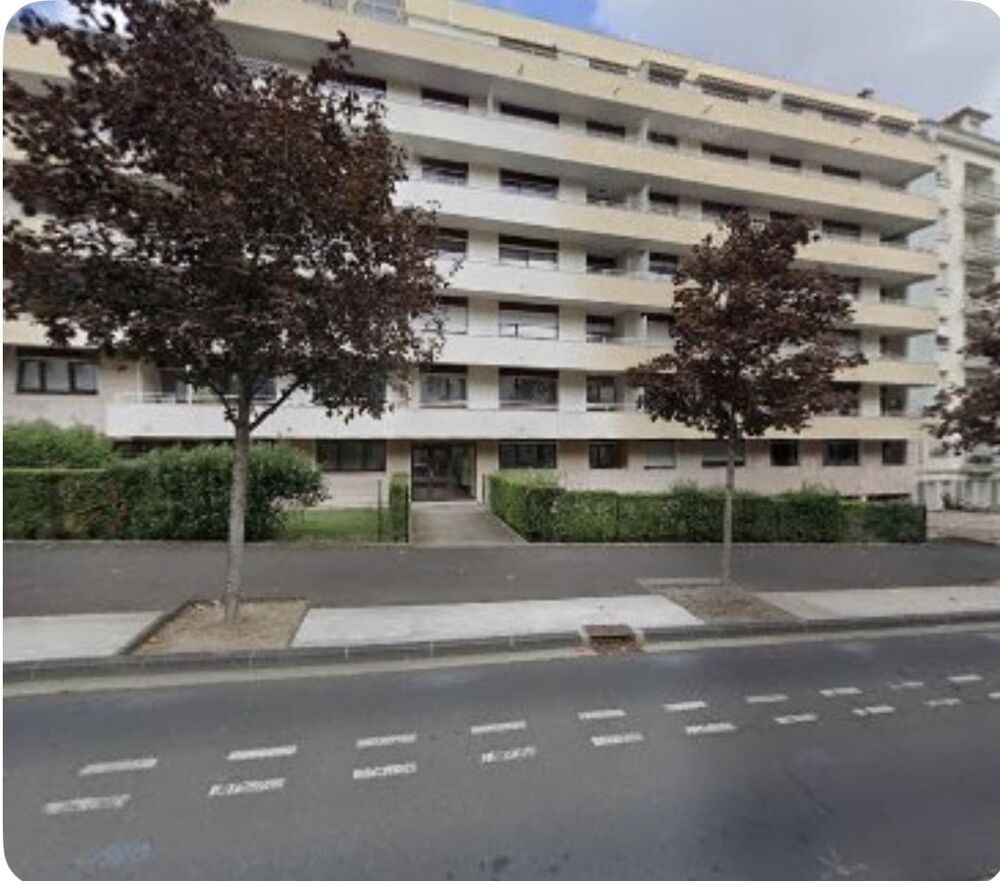 Appartement 4 pièces 96 m² · à Clermont-Ferrand · 96 m² · 225 000 €