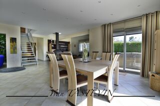 Maison  vendre 7 pices 252 m