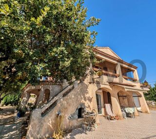  Maison  vendre 6 pices 230 m