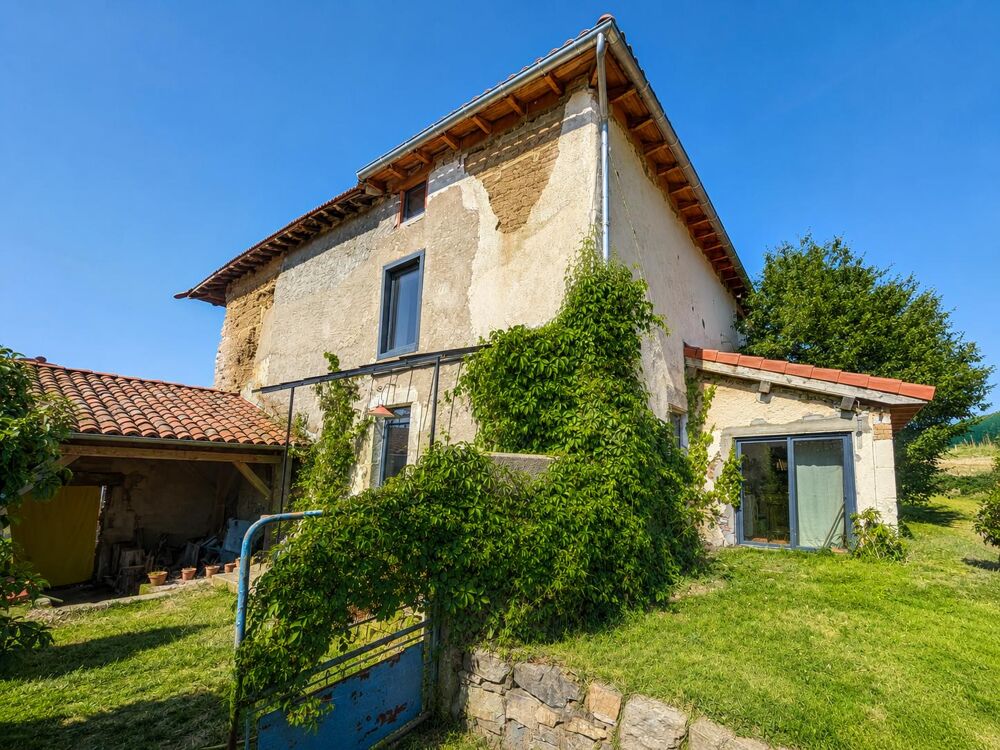 Maison 6 pièces 130 m² · à Panissières · 130 m² · 169 000 €