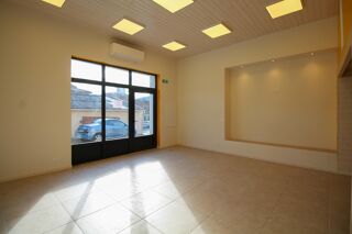  Immeuble à vendre 2 pièces 79 m² Montbrun-les-bains
