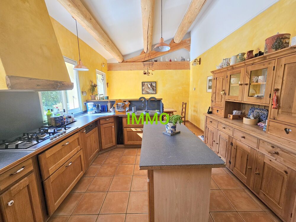 Vente Maison Maison et grand terrain 8 pièces Uzès