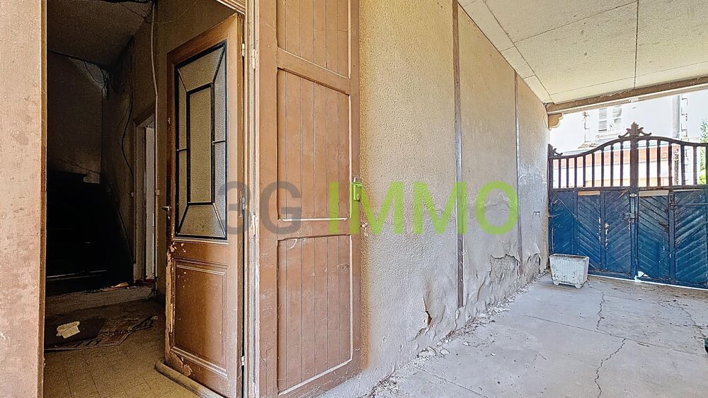 Maison 10 pièces 236 m² · à Buxières-les-Mines · 236 m² · 40 000 €