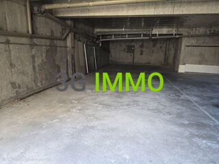  Parking / Garage à vendre 