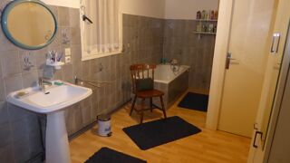  Immeuble � vendre 247 m� Pajay