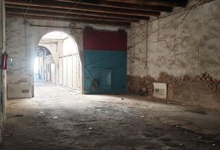  Immeuble � vendre 1270 m�