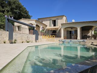  Maison à vendre 7 pièces 215 m²