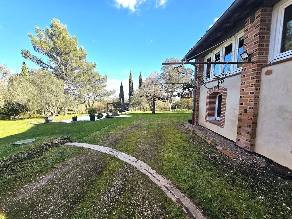 � vendre  Maison Bourg-Saint-Bernard (31570)