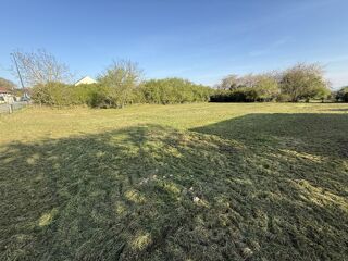  Terrain à vendre 824 m²