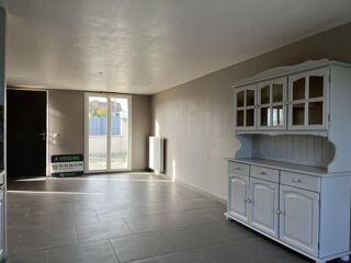  Maison  vendre 4 pices 