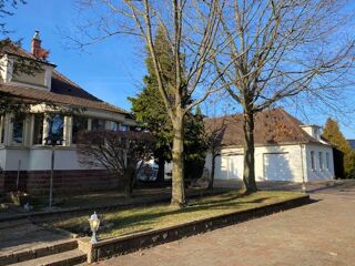  Maison  vendre 9 pices 218 m