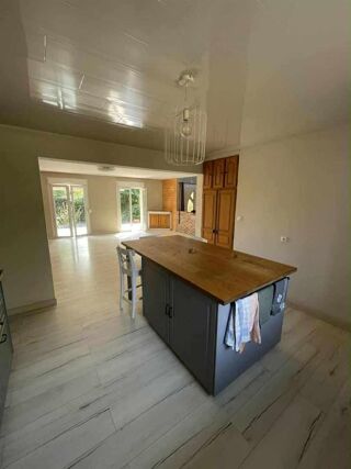  Maison � vendre 9 pi�ces 182 m�