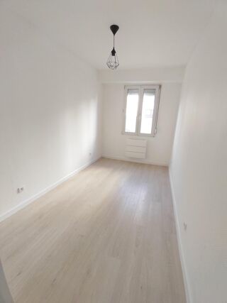  Immeuble à vendre 15 + pièces 350 m² Mulhouse