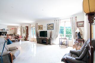  Maison à vendre 7 pièces 233 m²