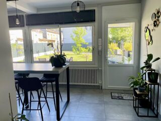  Maison  vendre 9 pices 144 m