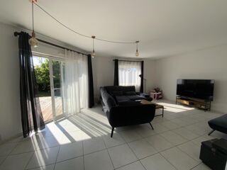  Maison  vendre 7 pices 210 m
