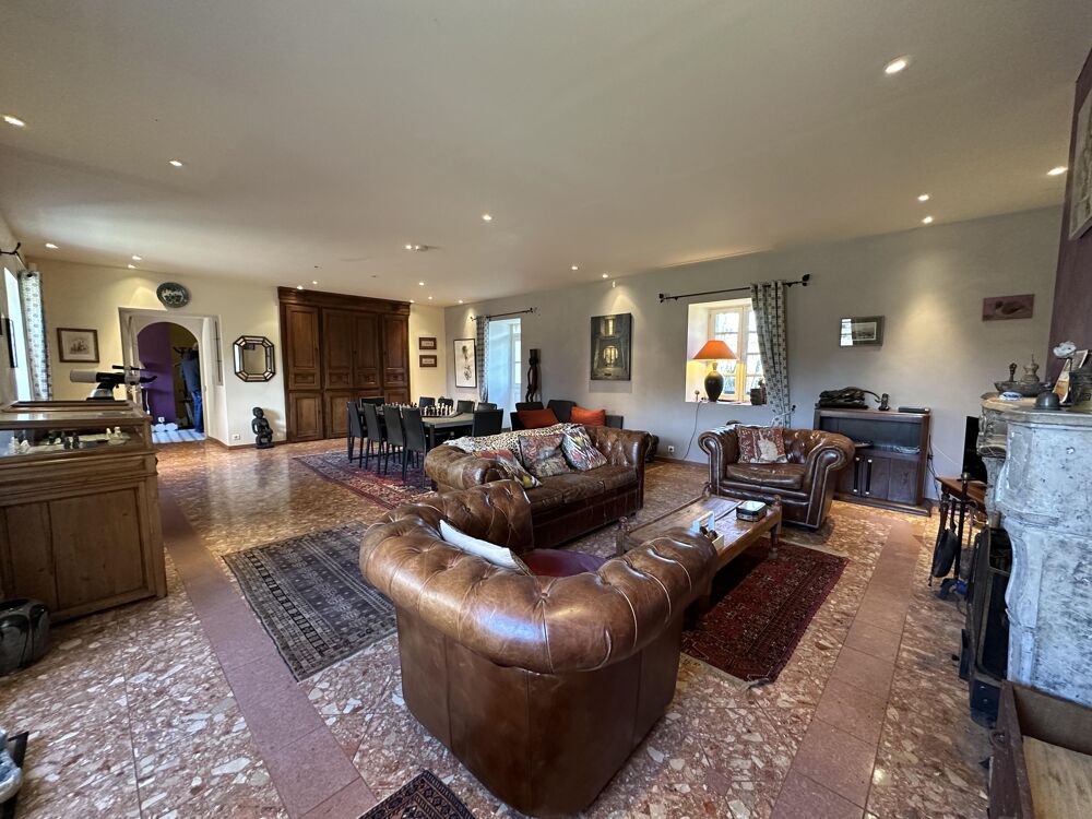 � vendre  Propri�t�/ch�teau Nevers (58000)