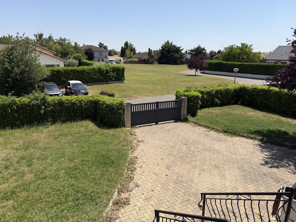 Maison 5 pièces 97 m² · à Genas · 97 m² · 359 000 €