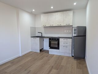  Appartement à louer 2 pièces 37 m²
