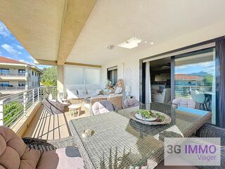  Appartement  vendre 5 pices 143 m