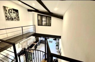  Immeuble à vendre 6 pièces 174 m²