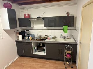  Appartement à louer 3 pièces 77 m²