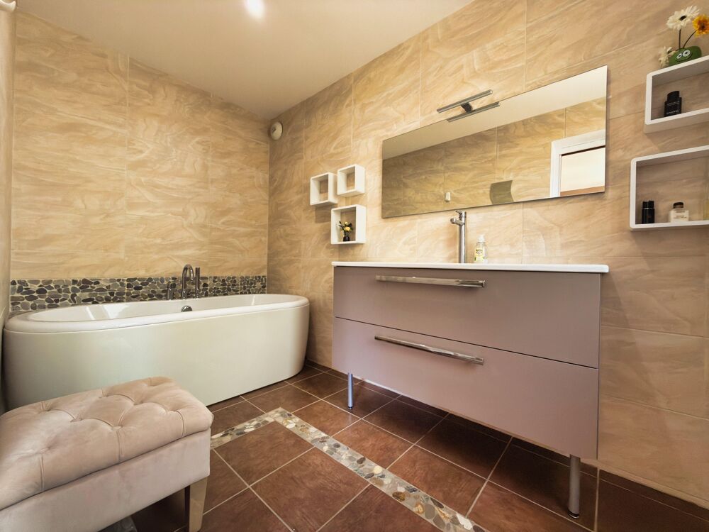 � vendre  Maison Ch�tillon-sur-Chalaronne (01400)