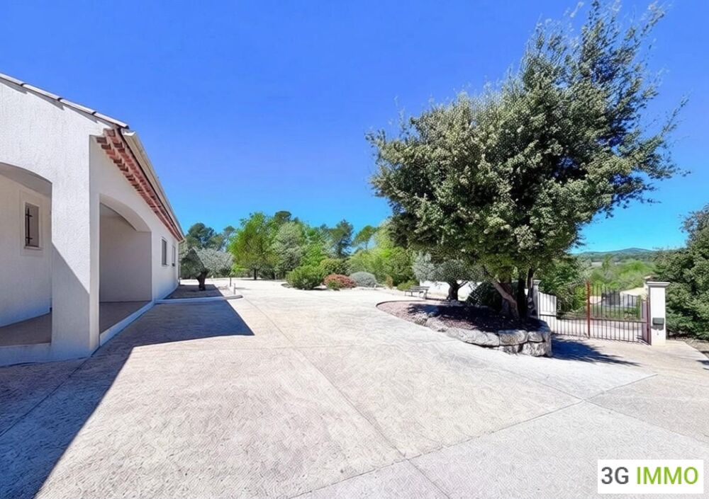 Vente Maison Maison et grand terrain 5 pièces Ollières