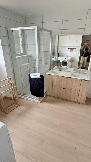  Appartement à louer 1 pièce 42 m²