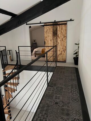  Immeuble à vendre 6 pièces 174 m²