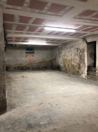  Parking / Garage à vendre 