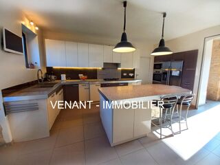  Maison  vendre 15 + pices 457 m