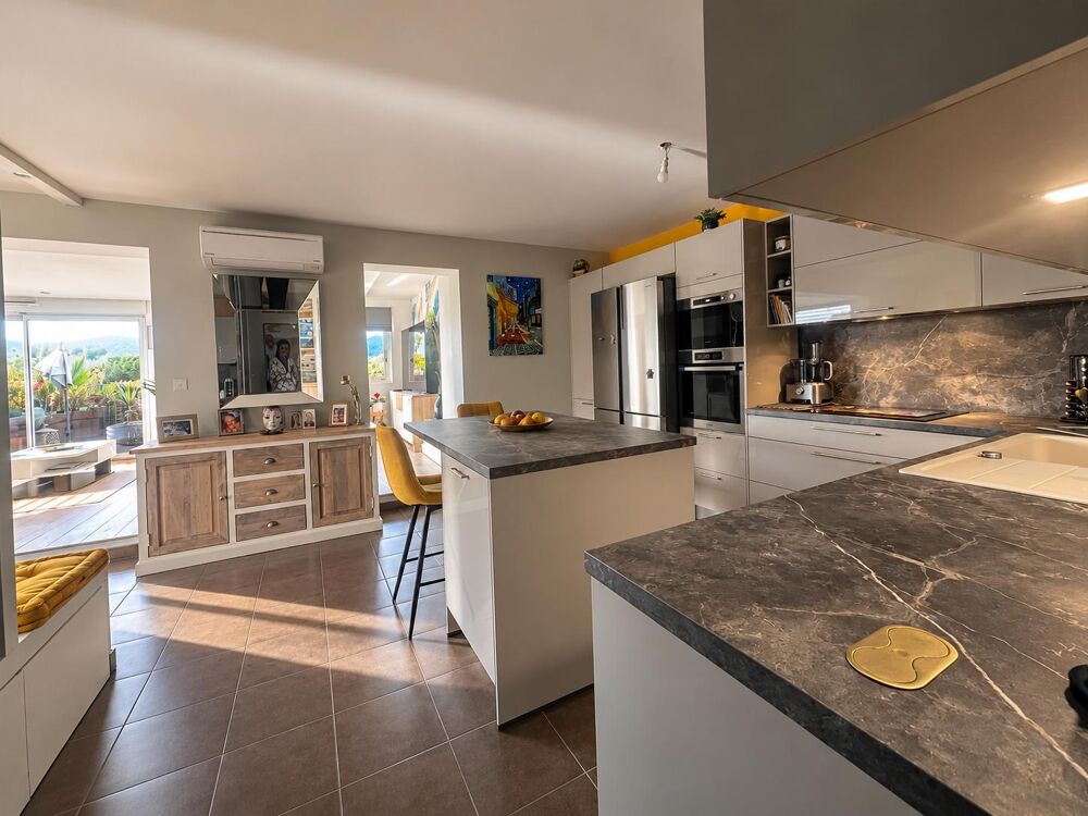 Vente Appartement Appartement 4 pièces Fréjus