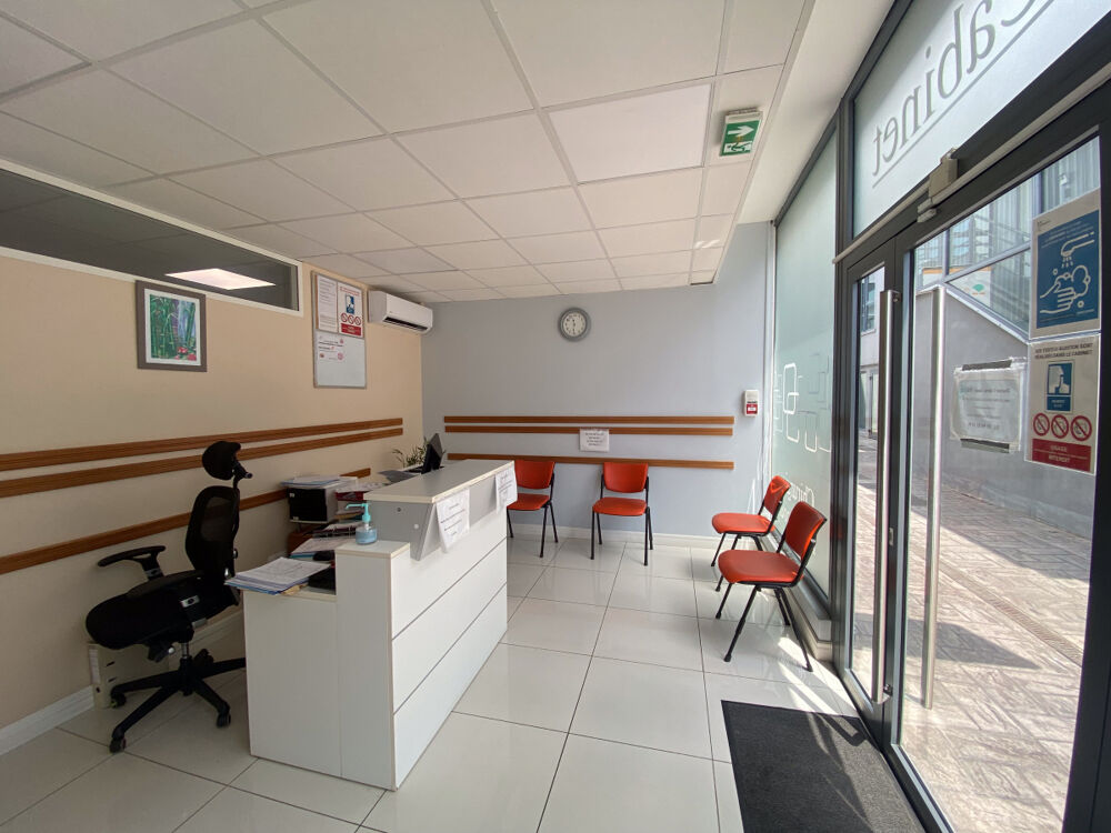   Location pro Institut de beauté à Baie-mahault 