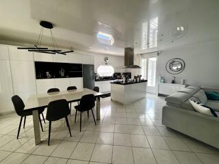  Maison � vendre 5 pi�ces 162 m�