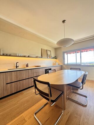  Appartement à louer 3 pièces 92 m²