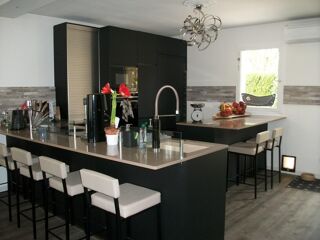  Maison  vendre 7 pices 151 m
