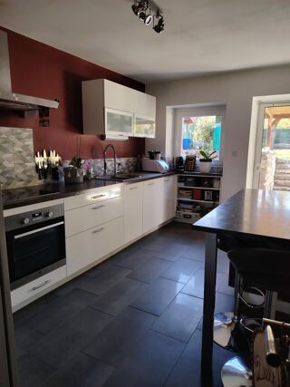  Maison  vendre 4 pices 