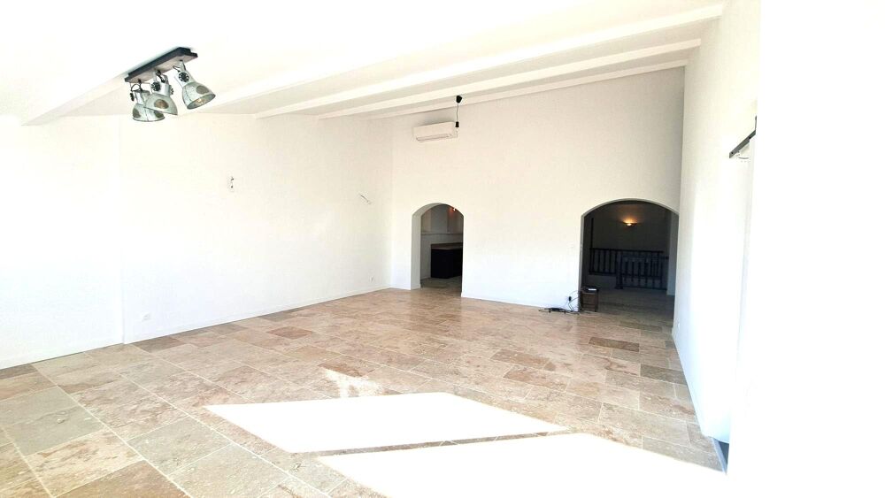 Vente Immeuble Immeuble 12 pièces Saintes-maries-de-la-mer