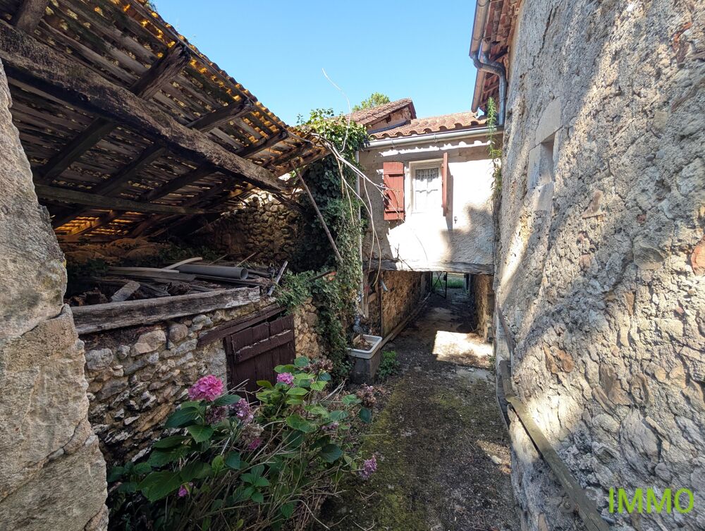 Vente Maison Corps de ferme 3 pièces Saint-jean-d'estissac