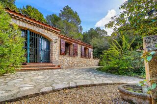  Maison � vendre 8 pi�ces 234 m�