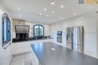  Maison à vendre 8 pièces 209 m²
