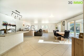  Maison � vendre 5 pi�ces  Mondragon