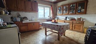  Maison � vendre 10 pi�ces 180 m�