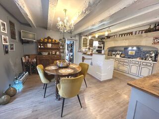  Maison  vendre 8 pices 387 m