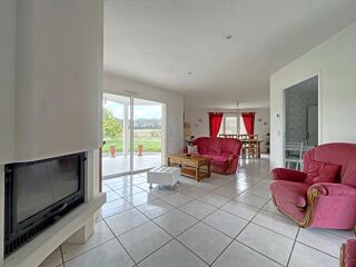  Maison  vendre 4 pices 