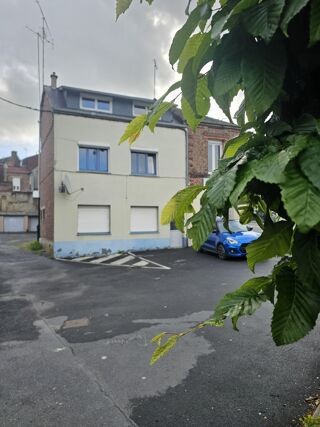  Immeuble à vendre 8 pièces 130 m²