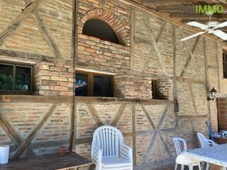  Maison  vendre 9 pices 240 m