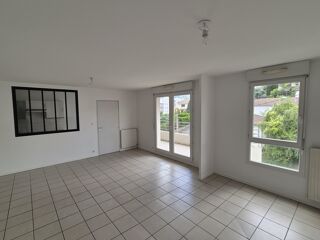  Appartement � louer 3 pi�ces 84 m�