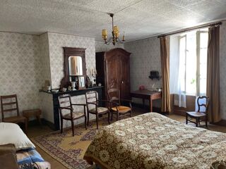  Immeuble à vendre 6 pièces 160 m²